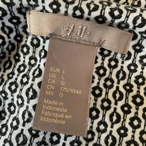 H&M Black & White Geometric Print Sleeveless Midi Dress – Size Large - Picture 4 of 5